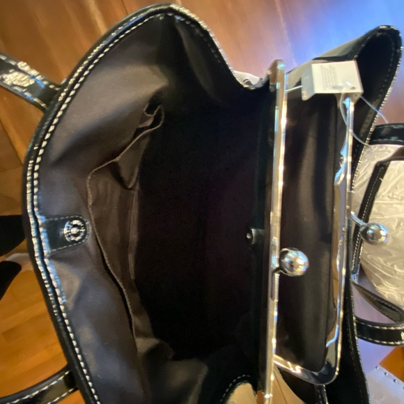 New Coach Black & Gray Medicine Bag with Clasp - Picture 9 of 14